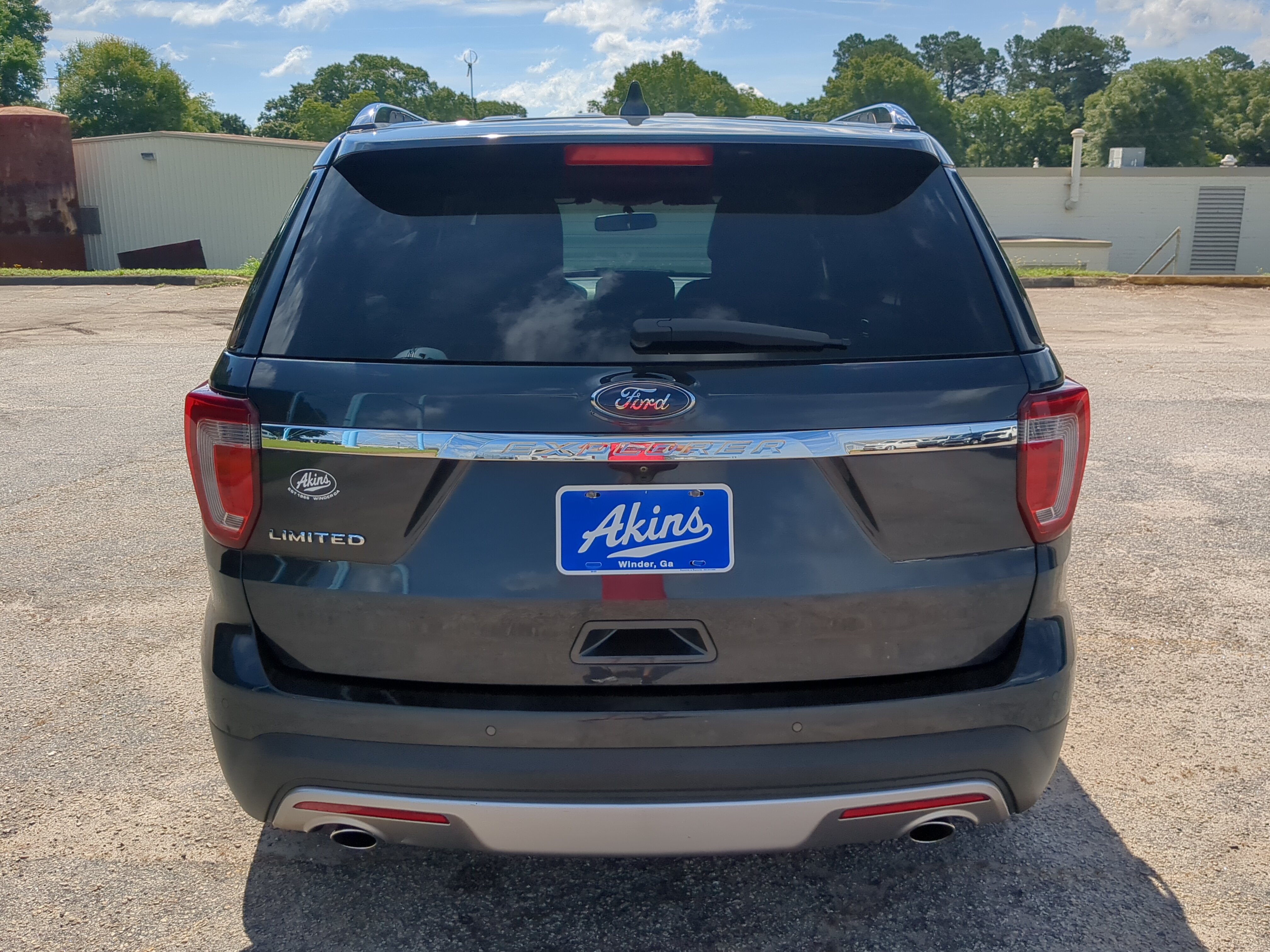 Certified 2017 Ford Explorer Limited FWD image 4