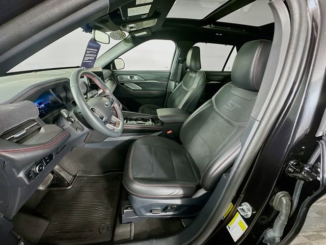 Certified 2025 Ford Explorer ST AWD/4WD image 29