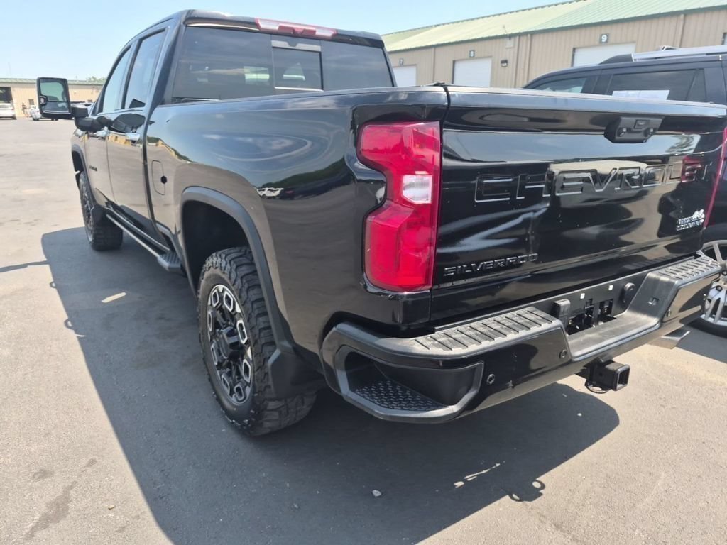 Used 2022 Chevrolet Silverado 2500 High Country w/ Safety Package II AWD/4WD image 4