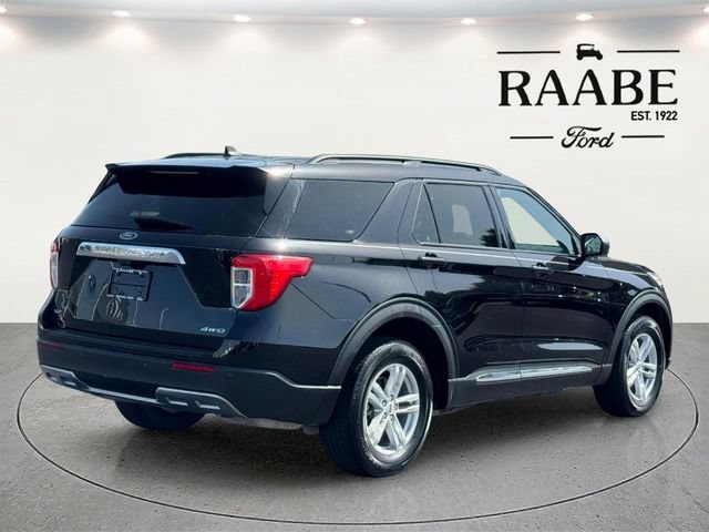 Certified 2018 Ford Explorer XLT w/ Equipment Group 202A AWD/4WD image 7