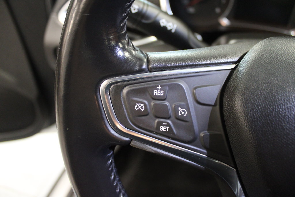 Used 2018 Chevrolet Malibu LT FWD image 22