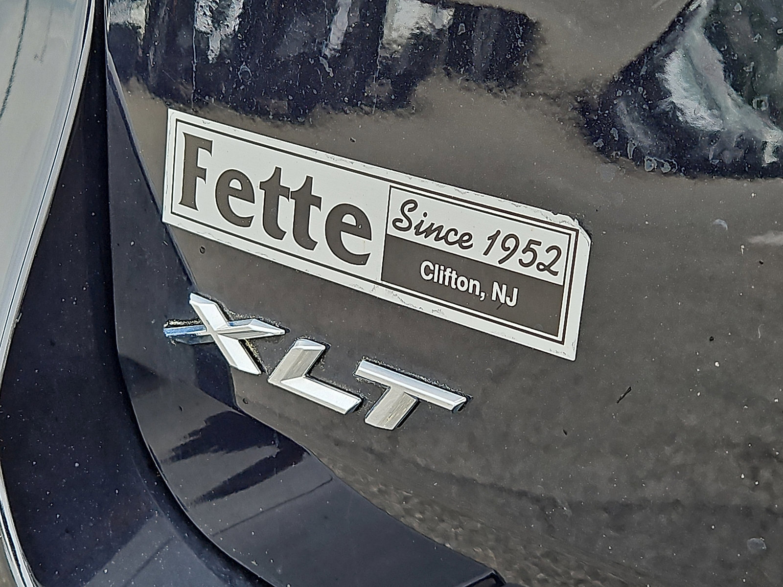 Certified 2022 Ford Explorer XLT w/ Equipment Group 202A image 30