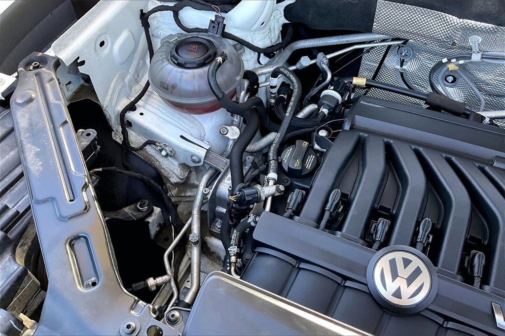 Used 2021 Volkswagen Atlas SEL w/ MDO Package (Bench Seat) image 32