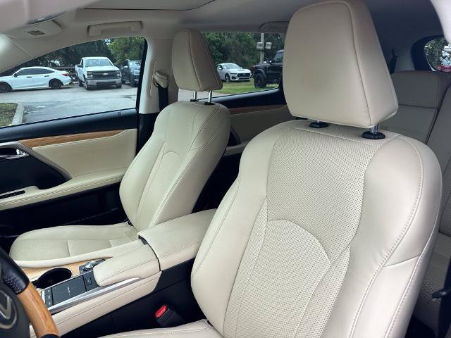Used 2022 Lexus RX 350L Premium w/ Premium Package AWD/4WD image 10