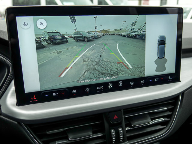 Certified 2025 Ford Escape Platinum image 17