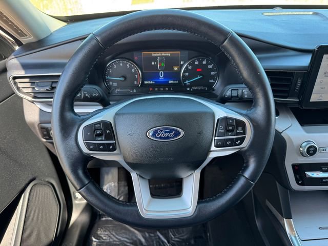 Certified 2023 Ford Explorer XLT w/ Equipment Group 202A AWD/4WD image 22