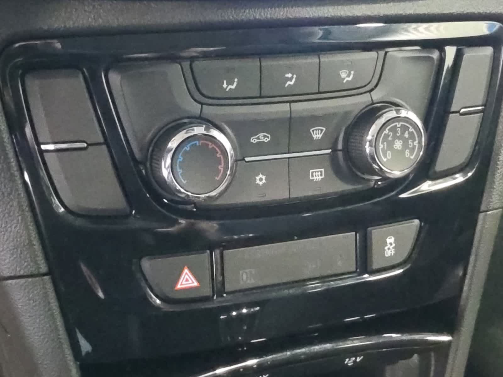 Used 2019 Buick Encore Preferred w/ Safety Package FWD image 22