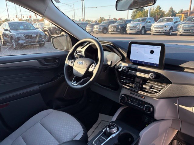 Certified 2023 Ford Escape Active AWD/4WD image 11