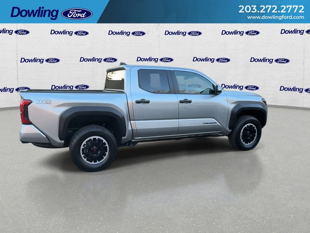 Used 2024 Toyota Tacoma TRD Off-Road image 3