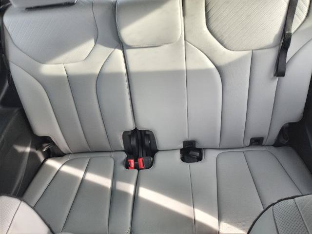 Used 2025 Hyundai Palisade SEL FWD image 9
