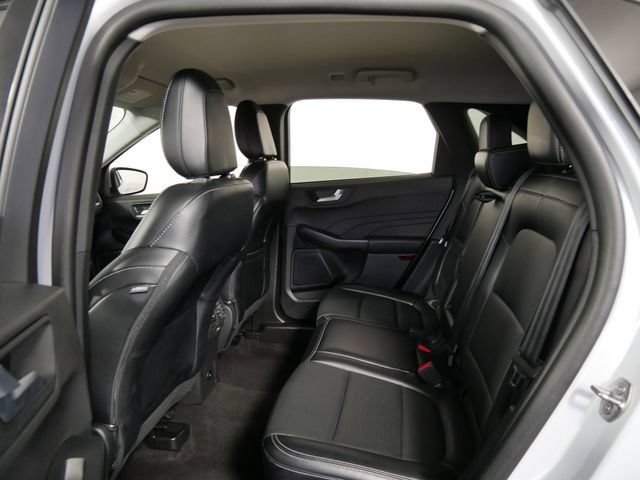 Certified 2025 Ford Escape Platinum AWD/4WD image 13
