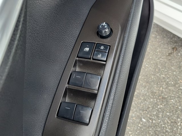 Used 2024 Toyota Camry SE w/ Convenience Package FWD image 22