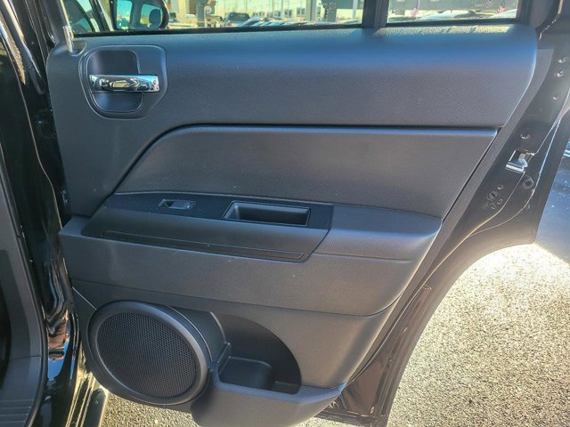 Used 2017 Jeep Compass Sport w/ Power Value Group image 23