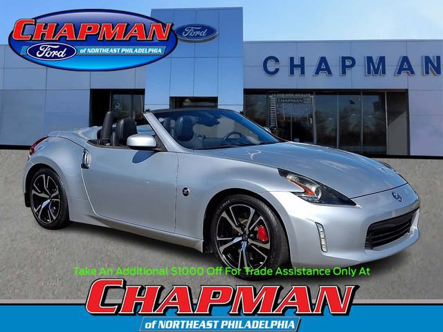 Used 2018 Nissan 370Z Touring Sport image 6