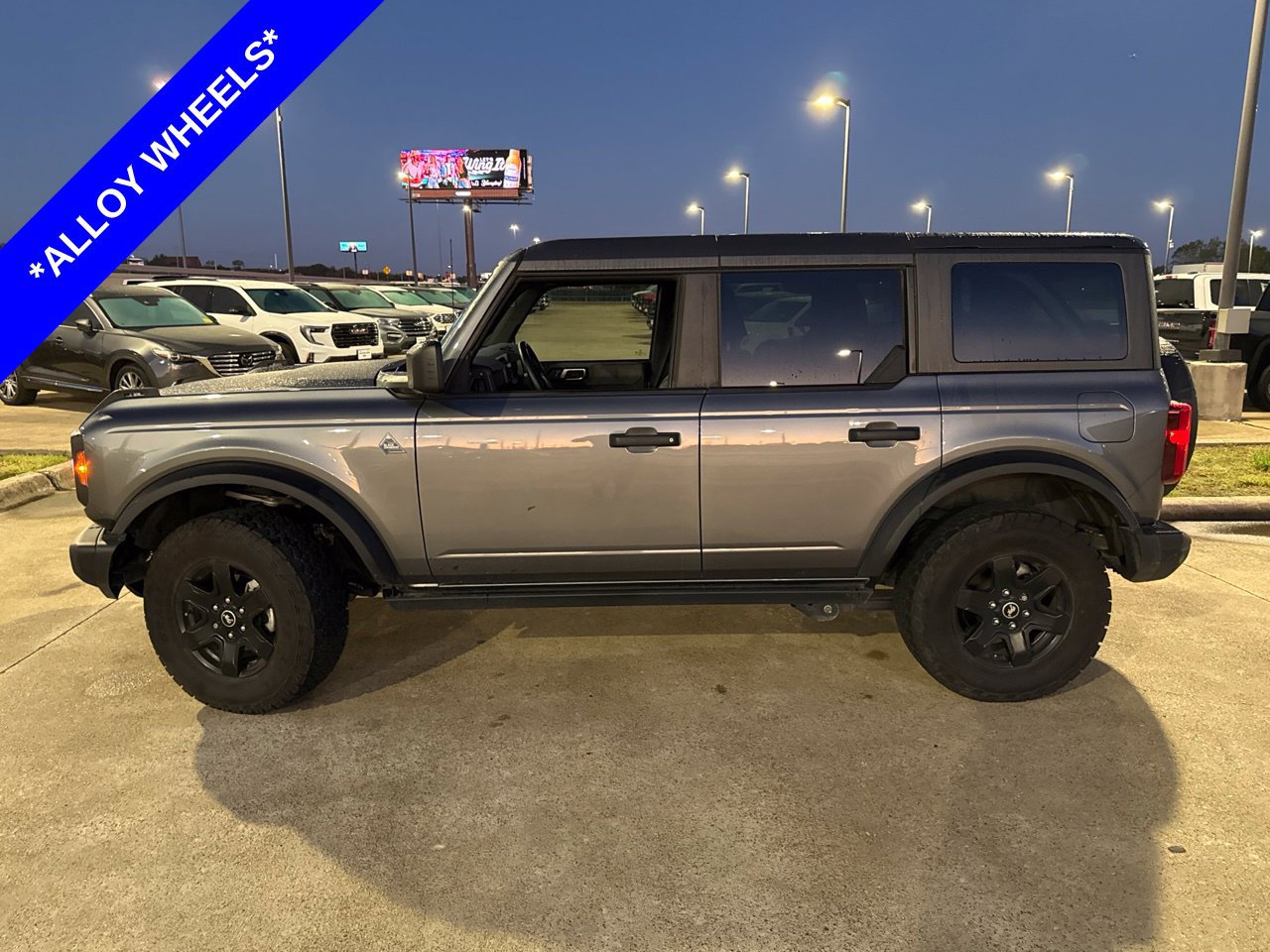 Certified 2024 Ford Bronco Black Diamond AWD/4WD image 3