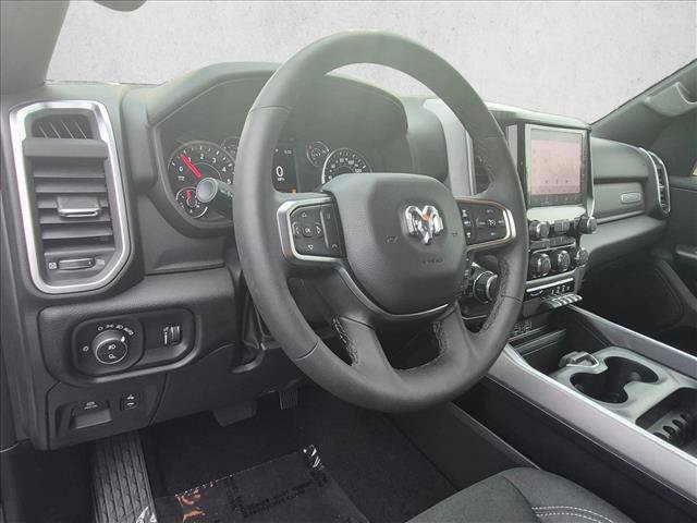 Used 2025 RAM 1500 Big Horn AWD/4WD image 10