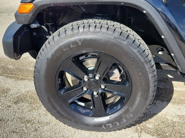 Used 2021 Jeep Wrangler Unlimited Sahara image 8