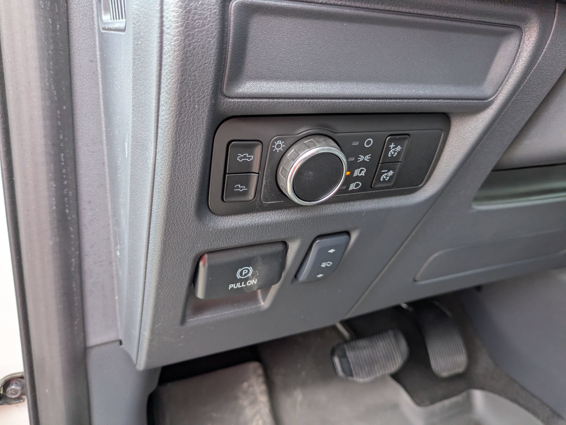Certified 2025 Ford F150 Lightning Lariat AWD/4WD image 19
