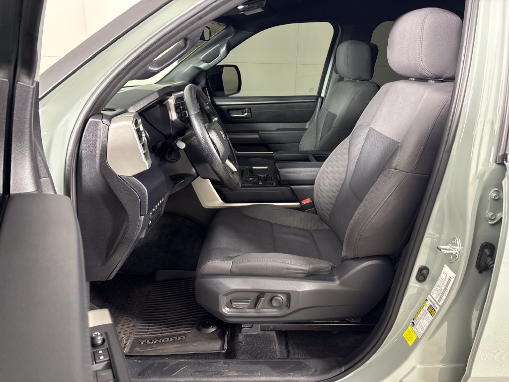Used 2025 Toyota Tundra SR5 w/ SR5 Convenience Package AWD/4WD image 26
