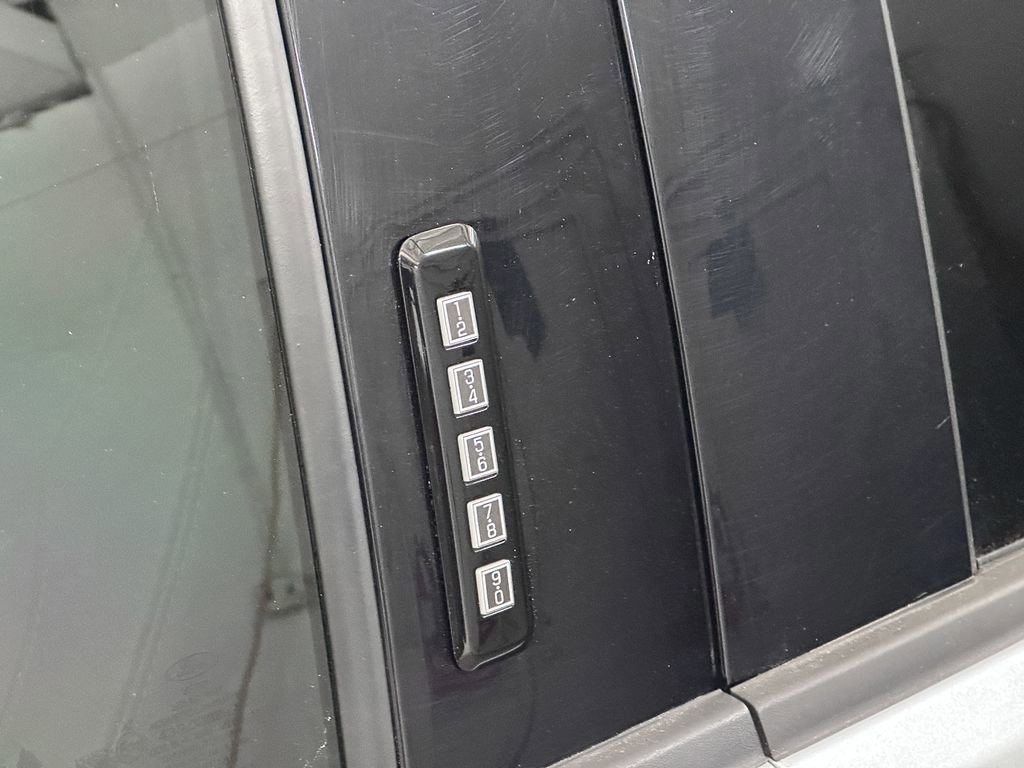 Certified 2022 Ford F150 Lariat w/ Equipment Group 502A High image 23