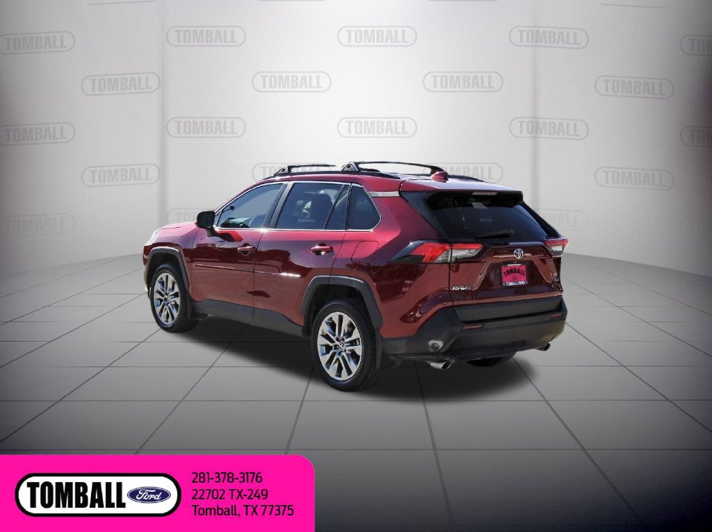 Used 2024 Toyota RAV4 XLE Premium FWD image 6