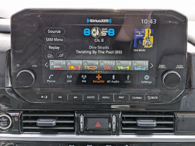 Used 2024 Nissan Pathfinder Platinum AWD/4WD image 11
