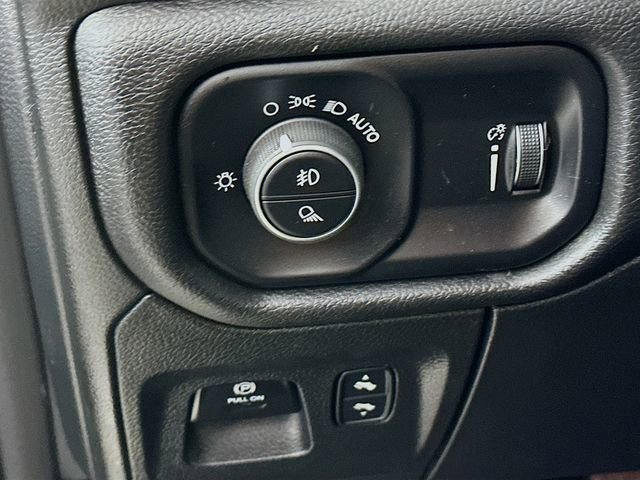 Used 2022 RAM 1500 Big Horn AWD/4WD image 16