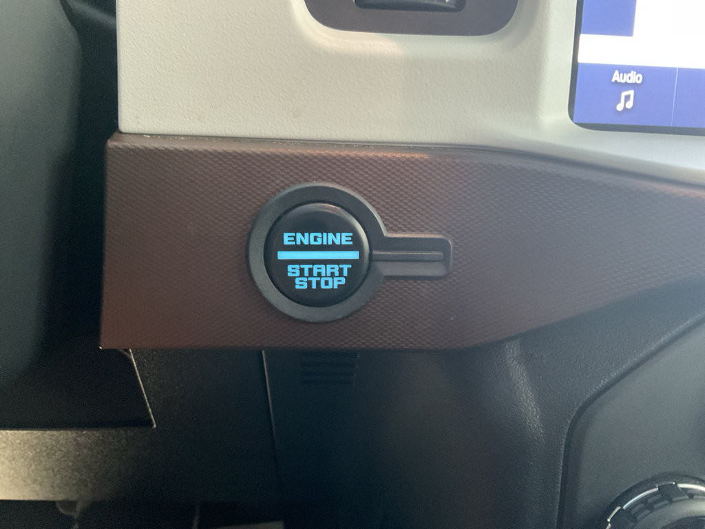 Certified 2023 Ford Bronco Heritage Edition AWD/4WD image 26