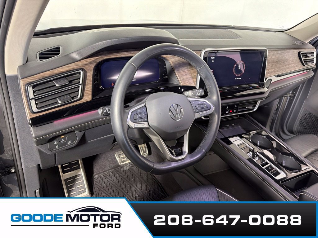 Used 2024 Volkswagen Atlas SEL Premium R-Line AWD/4WD image 8