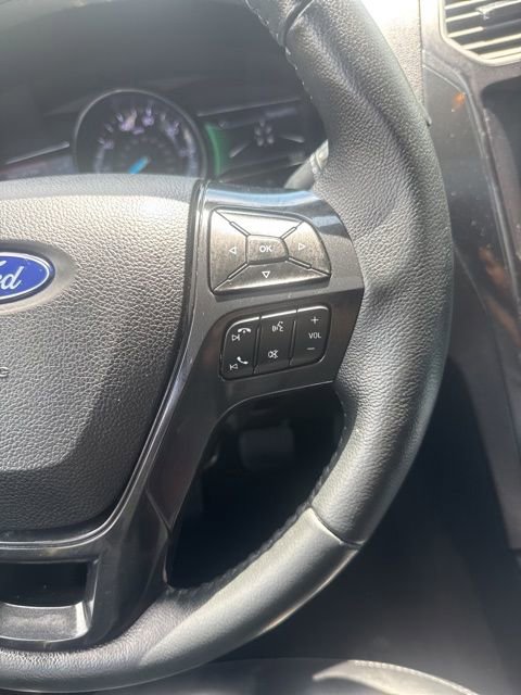 Certified 2019 Ford Explorer XLT w/ Equipment Group 202A AWD/4WD image 25