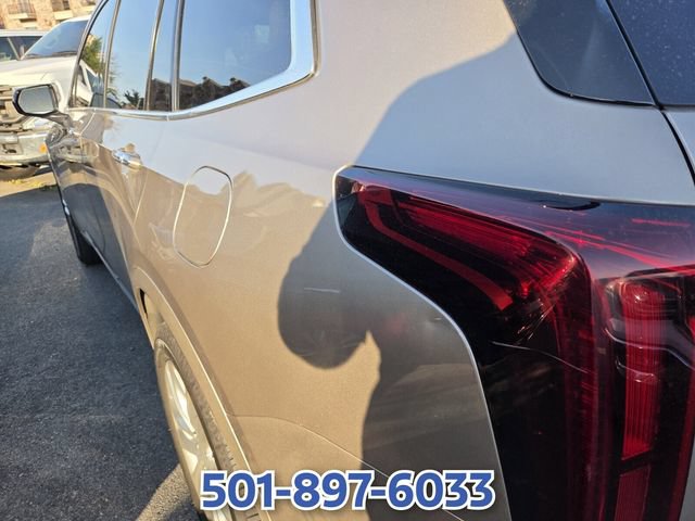 Used 2022 Cadillac XT6 Premium Luxury w/ Technology Package FWD image 5