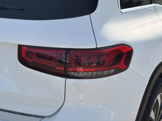 Used 2022 Mercedes-Benz GLB 250 image 8