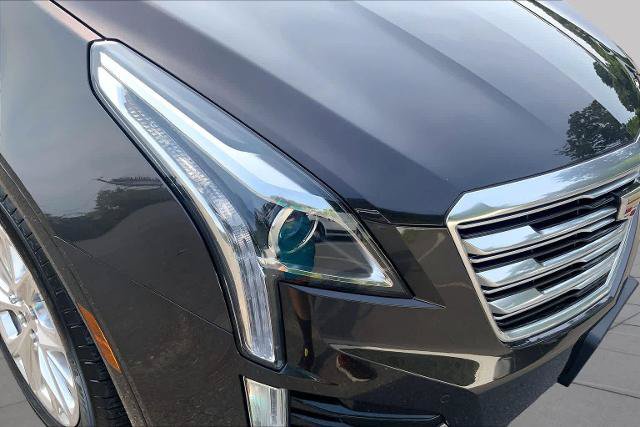 Used 2018 Cadillac XT5 Luxury w/ Driver Awareness Package AWD/4WD image 27
