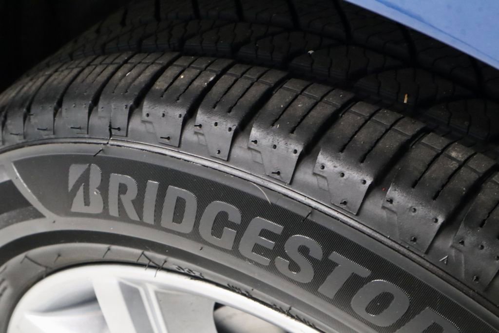 Certified 2021 Ford Edge Titanium w/ Cargo Accessory Package FWD image 19