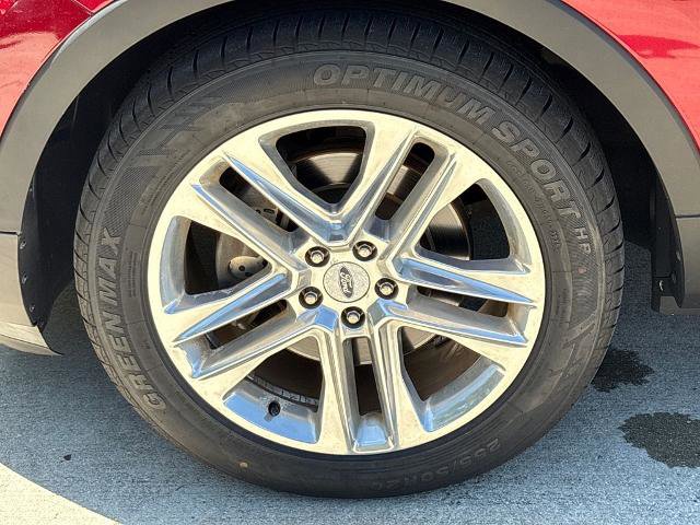 Certified 2017 Ford Explorer XLT w/ Equipment Group 202A FWD image 11