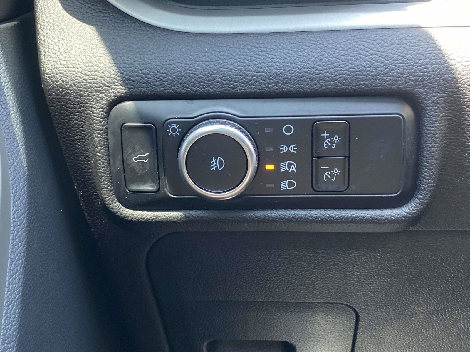 Certified 2023 Ford Explorer XLT w/ Equipment Group 202A AWD/4WD image 20
