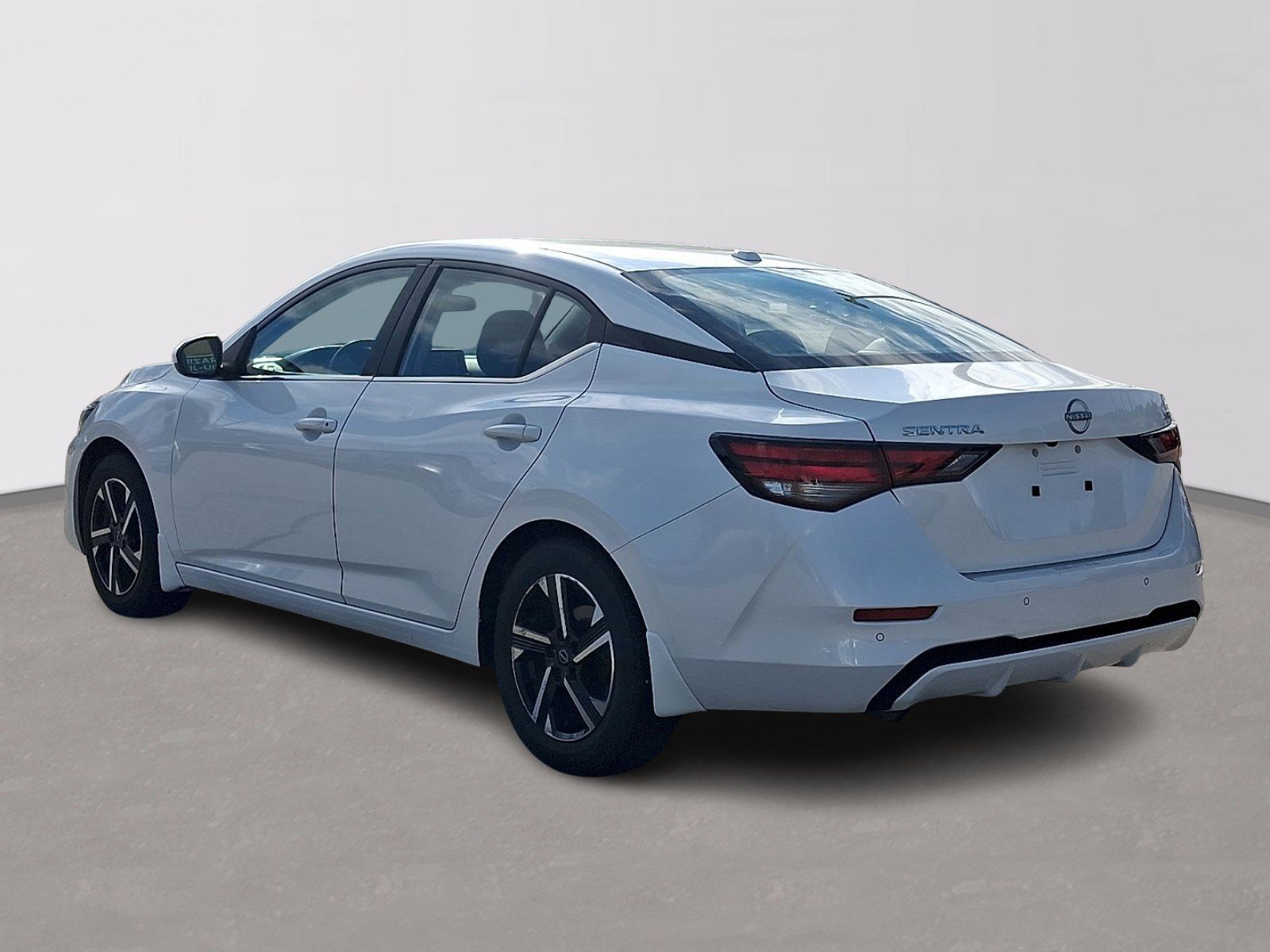 Used 2024 Nissan Sentra SV FWD image 4