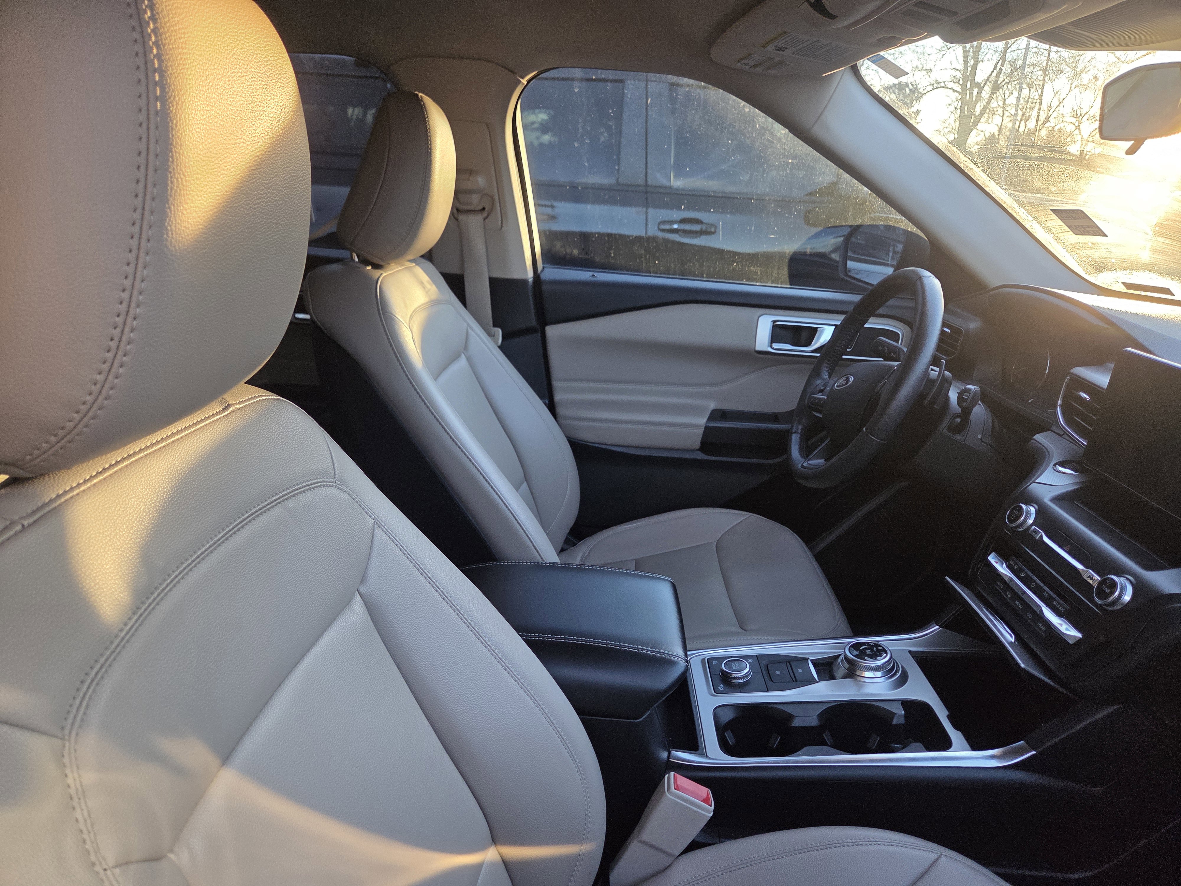 Certified 2020 Ford Explorer XLT w/ Equipment Group 202A image 16