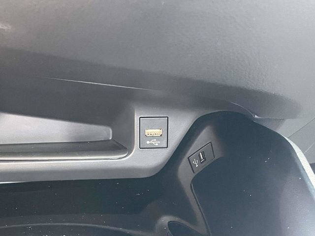 Used 2022 Toyota C-HR XLE FWD image 28