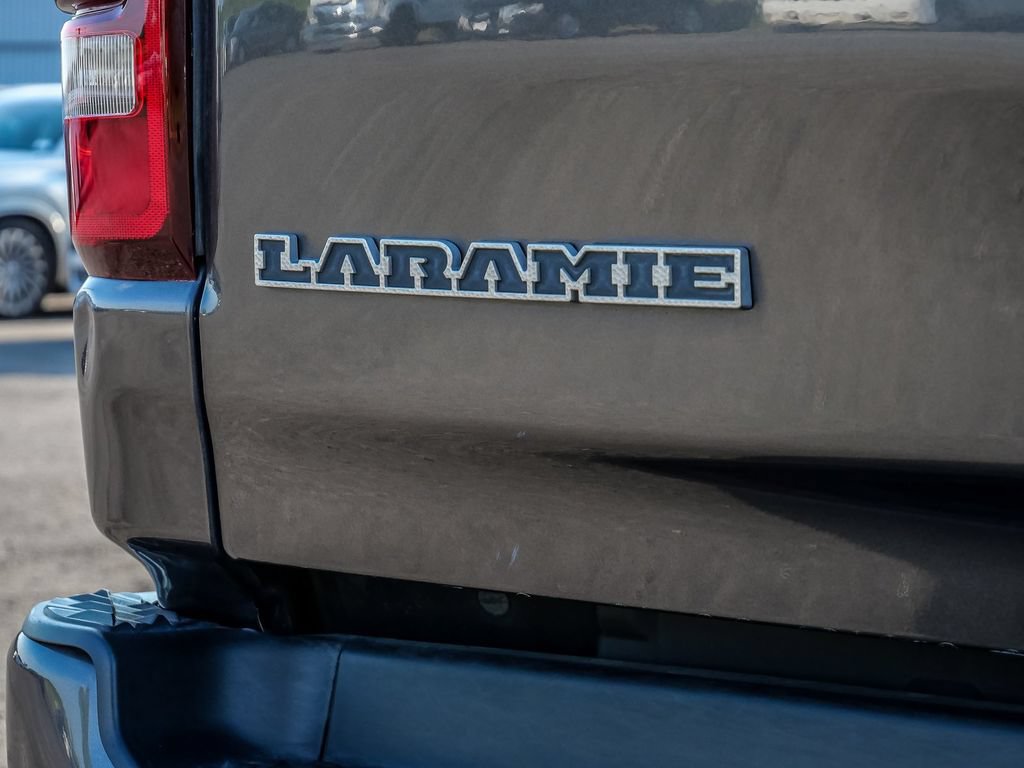 Used 2022 RAM 1500 Laramie w/ Sport Appearance Package AWD/4WD image 16