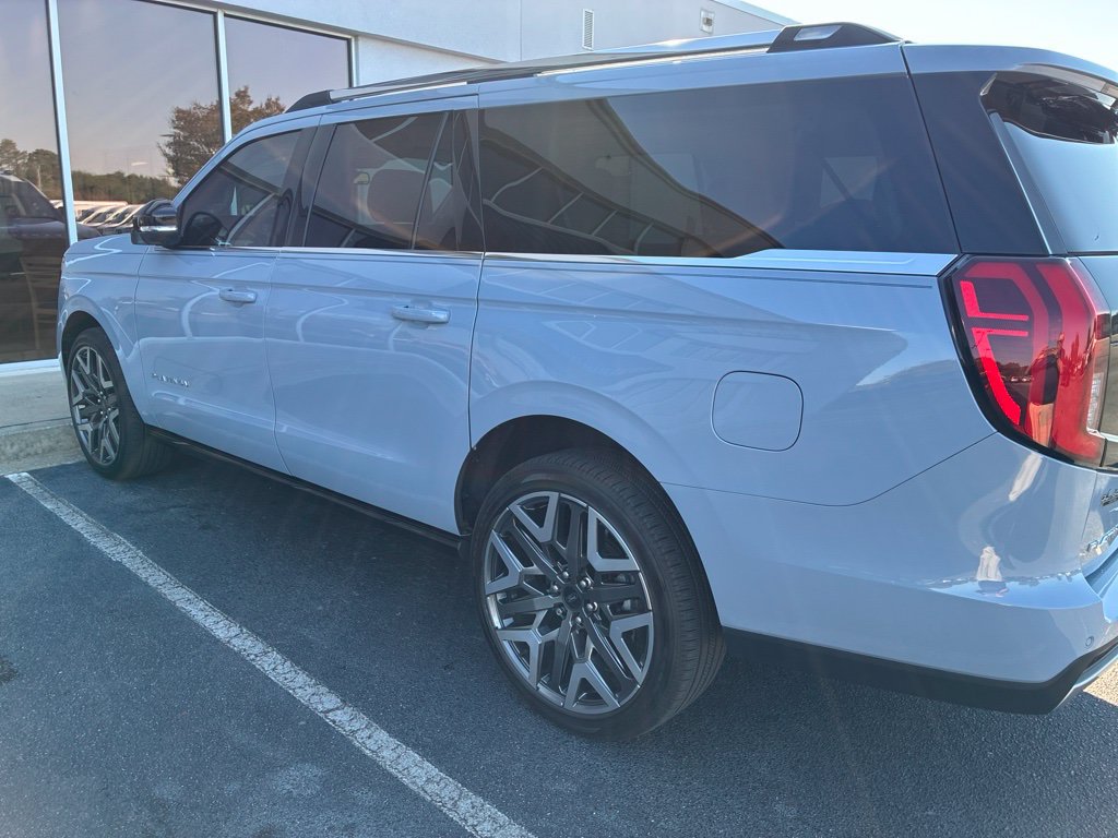 Certified 2025 Ford Expedition Max Platinum AWD/4WD image 2