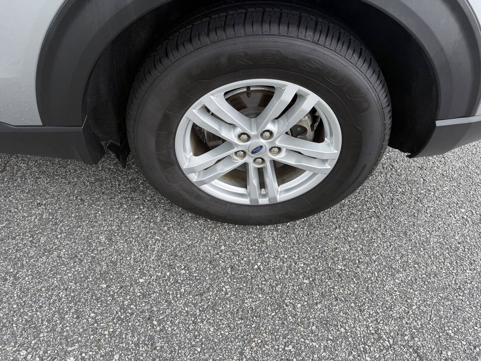 Certified 2023 Ford Explorer XLT RWD image 41