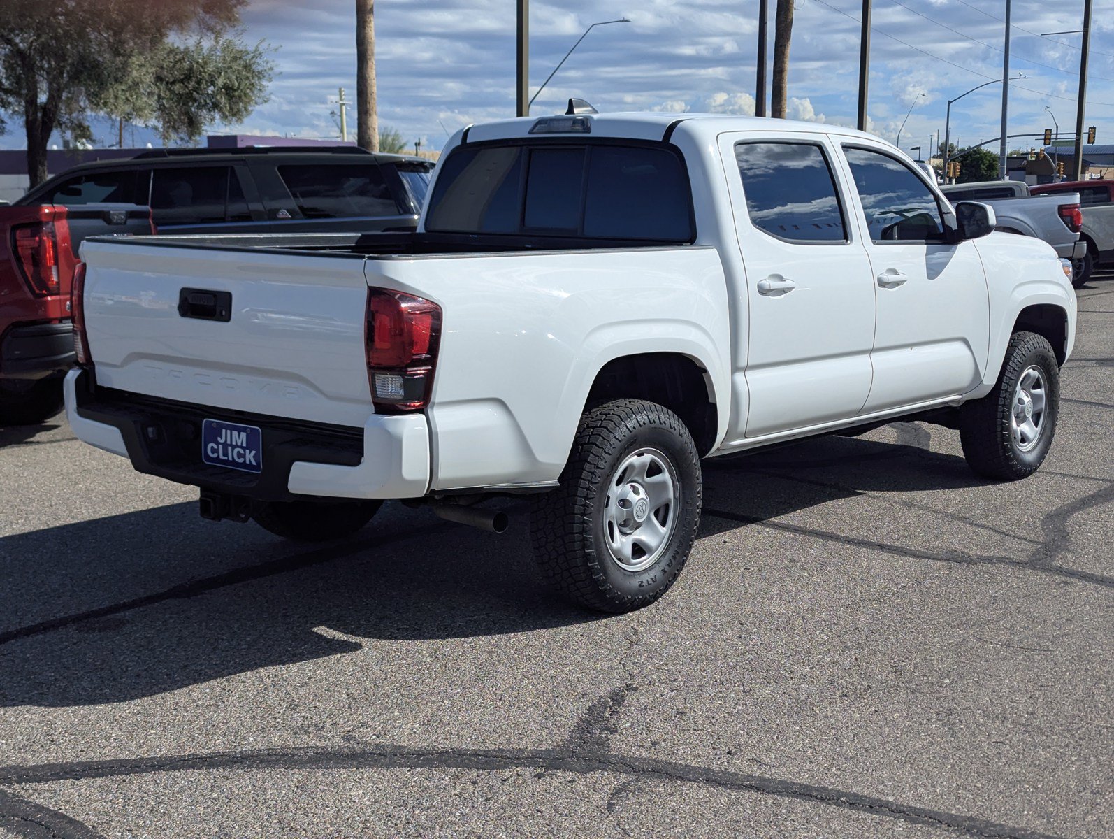 Used 2023 Toyota Tacoma SR AWD/4WD image 2