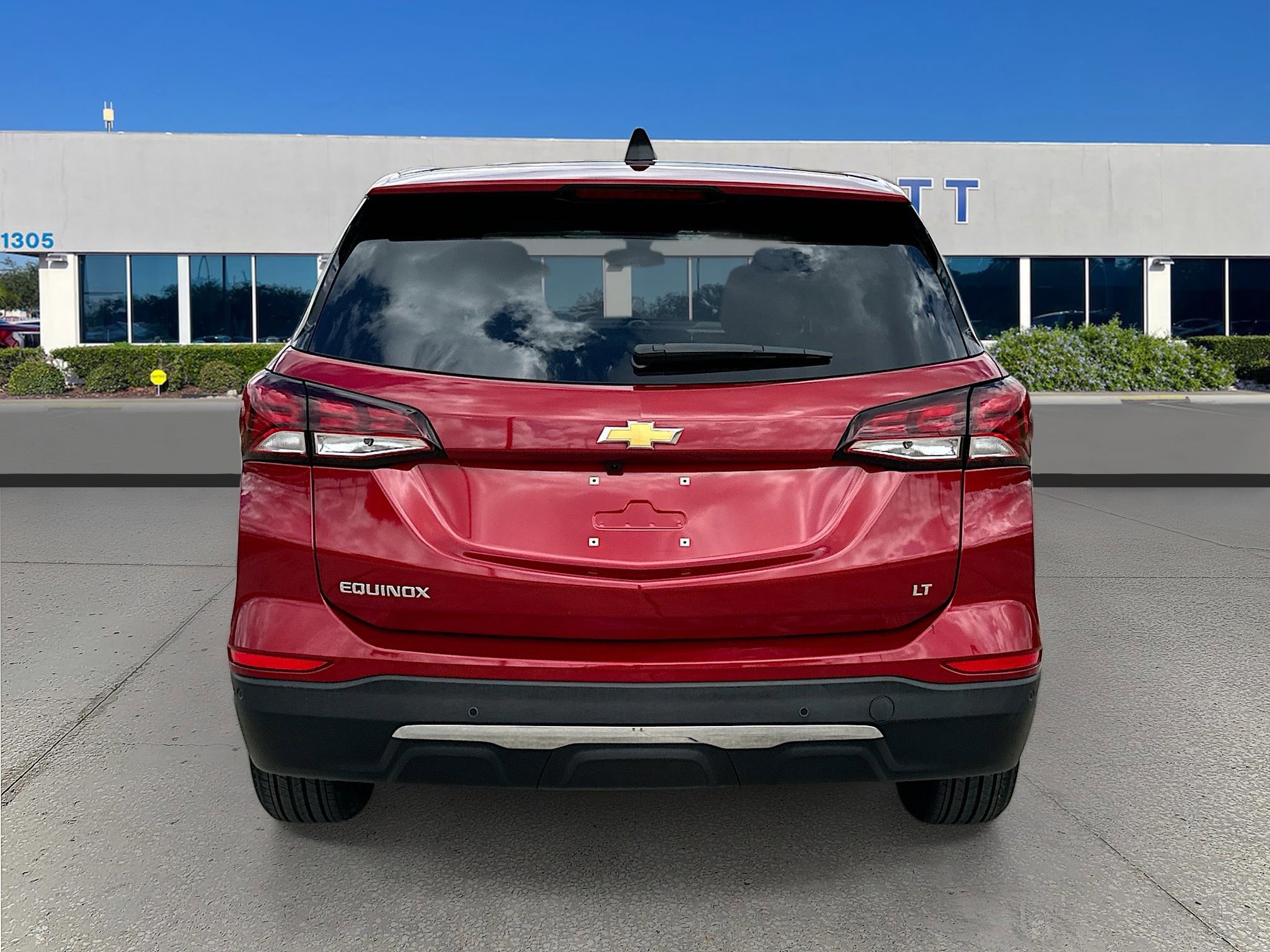 Used 2024 Chevrolet Equinox LT image 4