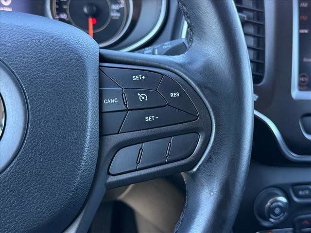 Used 2019 Jeep Cherokee Trailhawk w/ Comfort/Convenience Group image 19