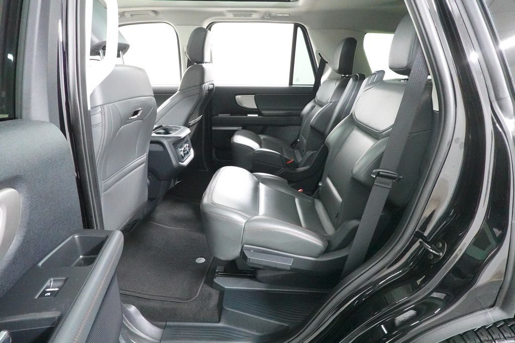 Certified 2025 Ford Expedition Active AWD/4WD image 29