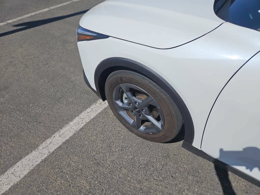 Used 2025 Kia K4 FWD image 3