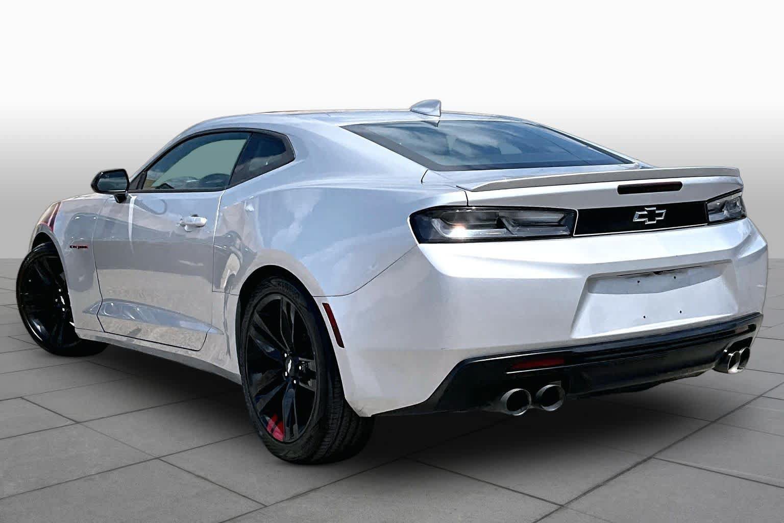Used 2018 Chevrolet Camaro LT w/ Redline Edition RWD image 6