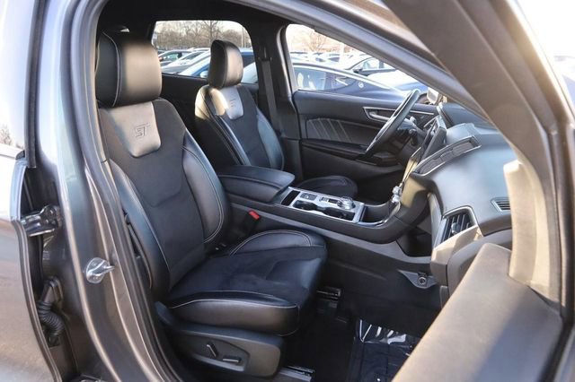 Certified 2022 Ford Edge ST image 26