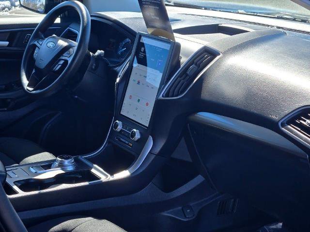 Certified 2024 Ford Edge SE w/ Black Appearance Package AWD/4WD image 8